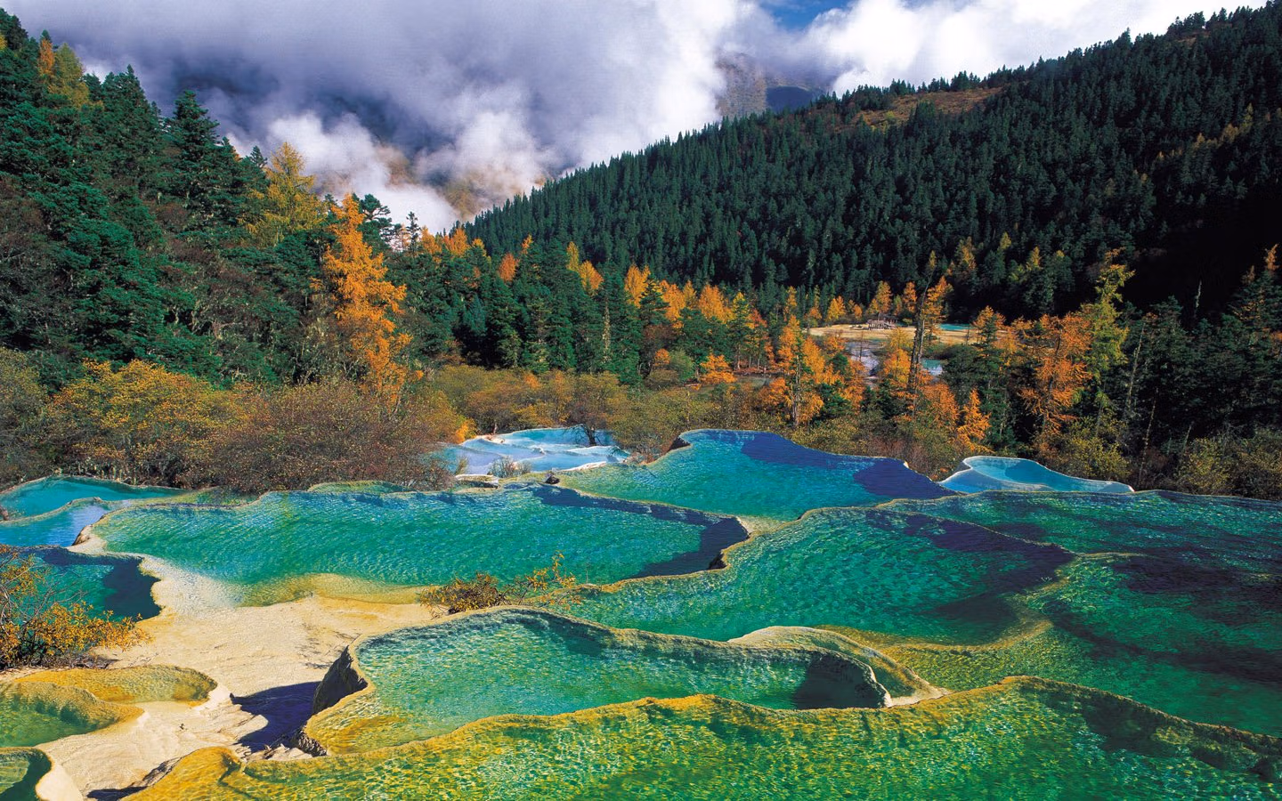 Jiuzhaigou Valley: The Complete Guide