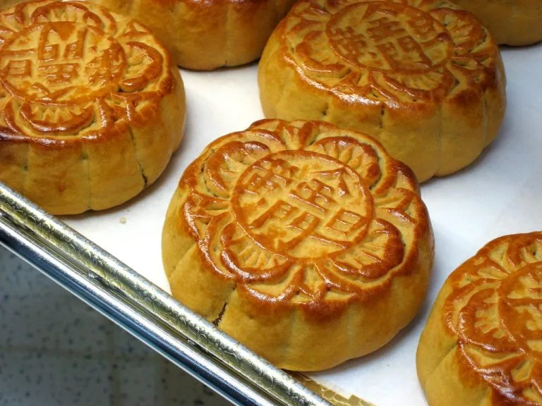 Mid-Autumn Festival: A Guide To Moon Cakes &Amp; Traditions 10 Mid-Autumn Festival: A Guide To Moon Cakes &Amp; Traditions