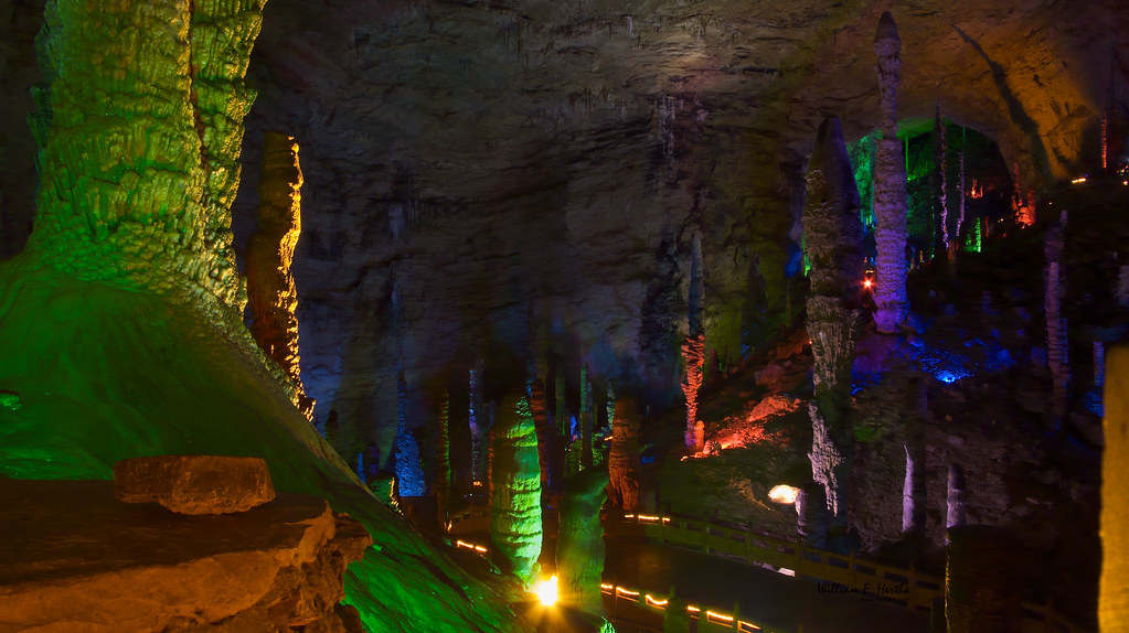 Wulingyuan: Ultimate Guide To China’s Floating Mountains 13 Wulingyuan: Ultimate Guide To China’s Floating Mountains