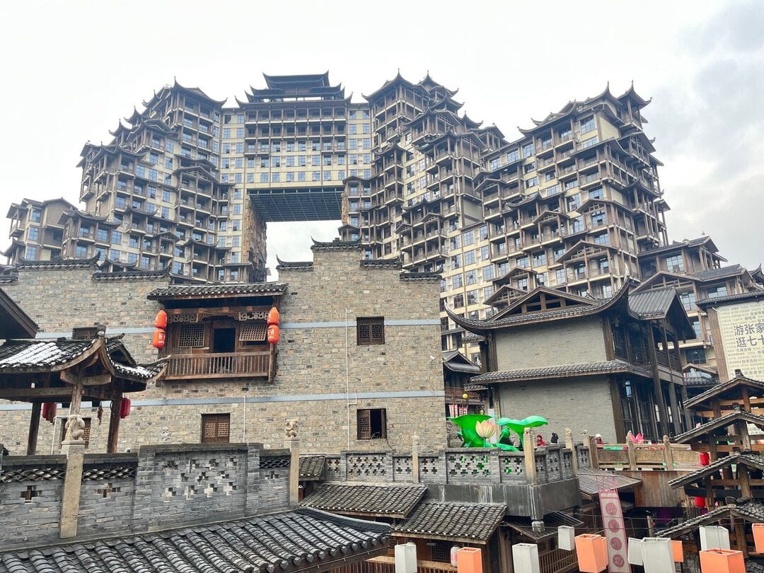 72 Qilou At Day Time