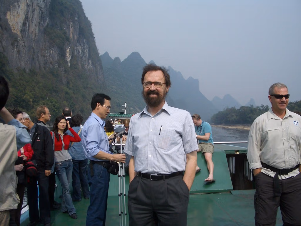 Guilin Li River Cruise: 3-Star Vs 4-Star – An Expert Guide 6 Guilin Li River Cruise: 3-Star Vs 4-Star – An Expert Guide