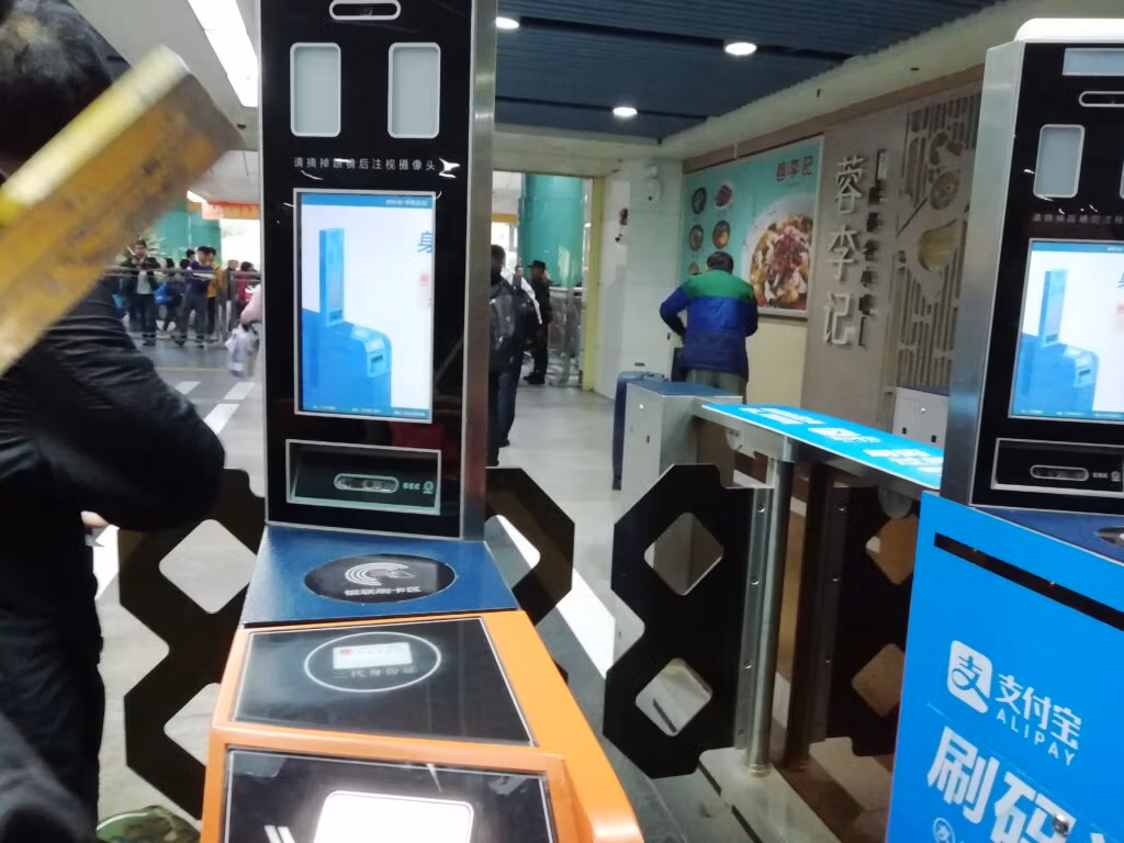 Wechat Pay Vs Alipay: Which Is Better Payment Method For Travelers In China?