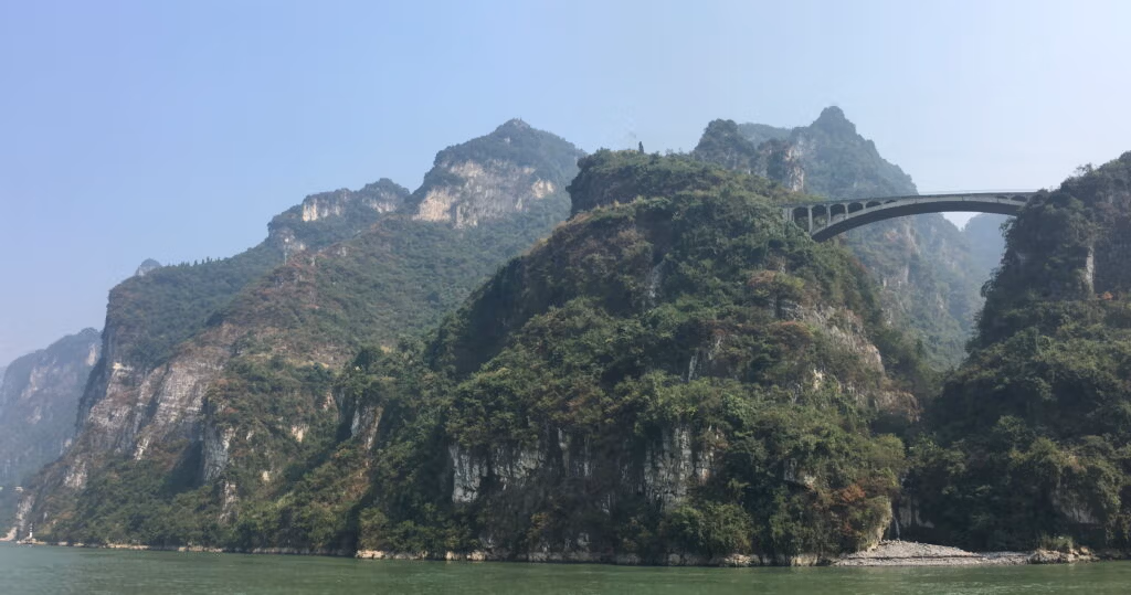 Exploring The Three Gorges: A Journey Through China’s Majestic Heart 5 Exploring The Three Gorges: A Journey Through China’s Majestic Heart