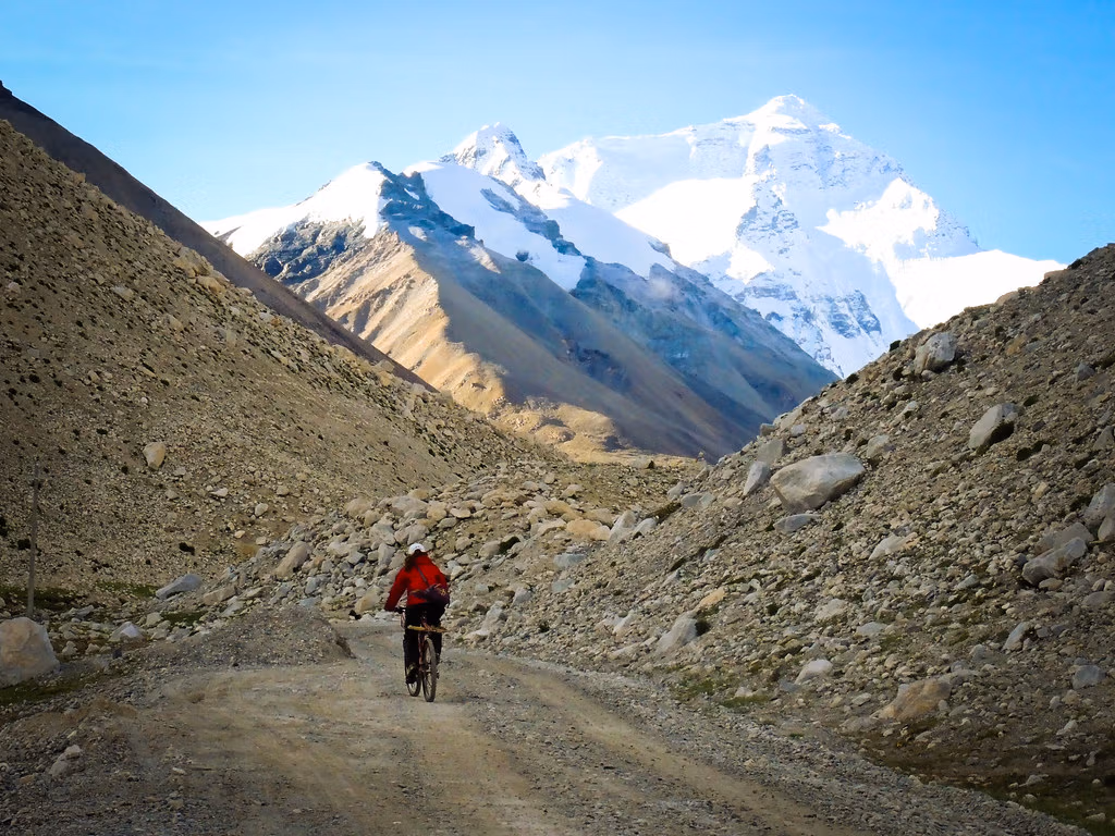 Top 10 Mountains In China: Majestic Peaks You Must Explore 4 Top 10 Mountains In China: Majestic Peaks You Must Explore