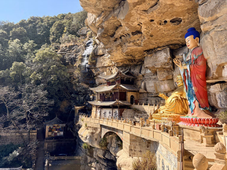 Baoxiang Temple