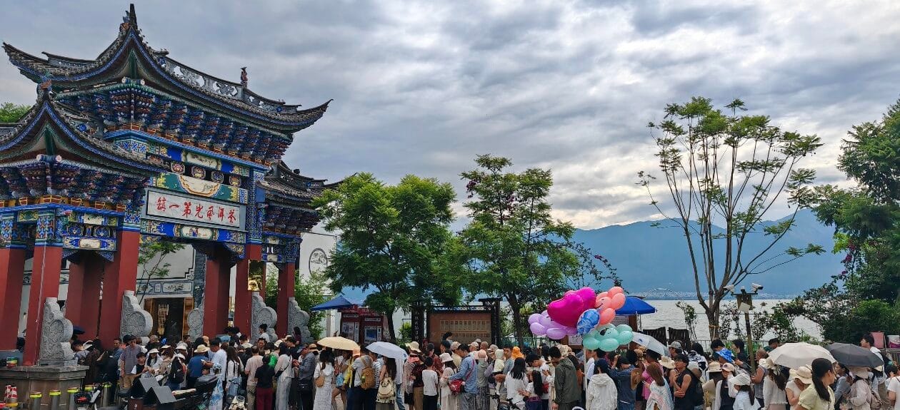 Shuanglang Ancient Town Guide: Where To Stay &Amp; What To Do 3 Crowded Shuanglang