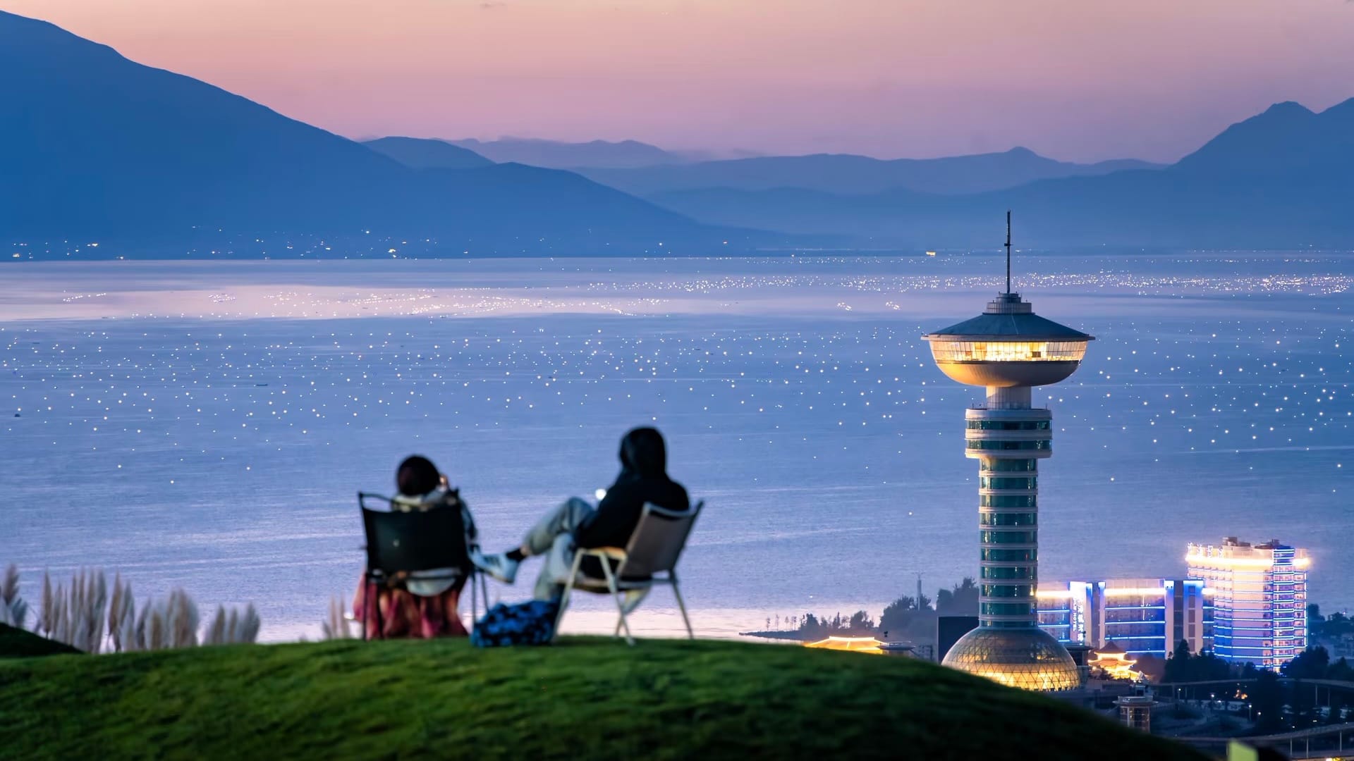 Erhai Lake, Dali: Which Shore, Real Prices &Amp; Scams To Skip 1 Erhai Lake