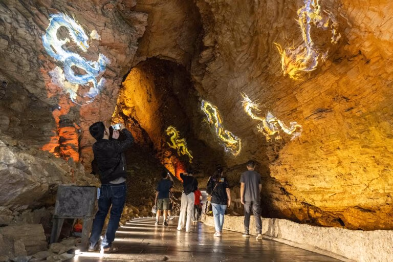 The Definitive Guide To Huanglong Cave: Navigating Zhangjiajie’s Subterranean Empire 2 Huanglong Cave