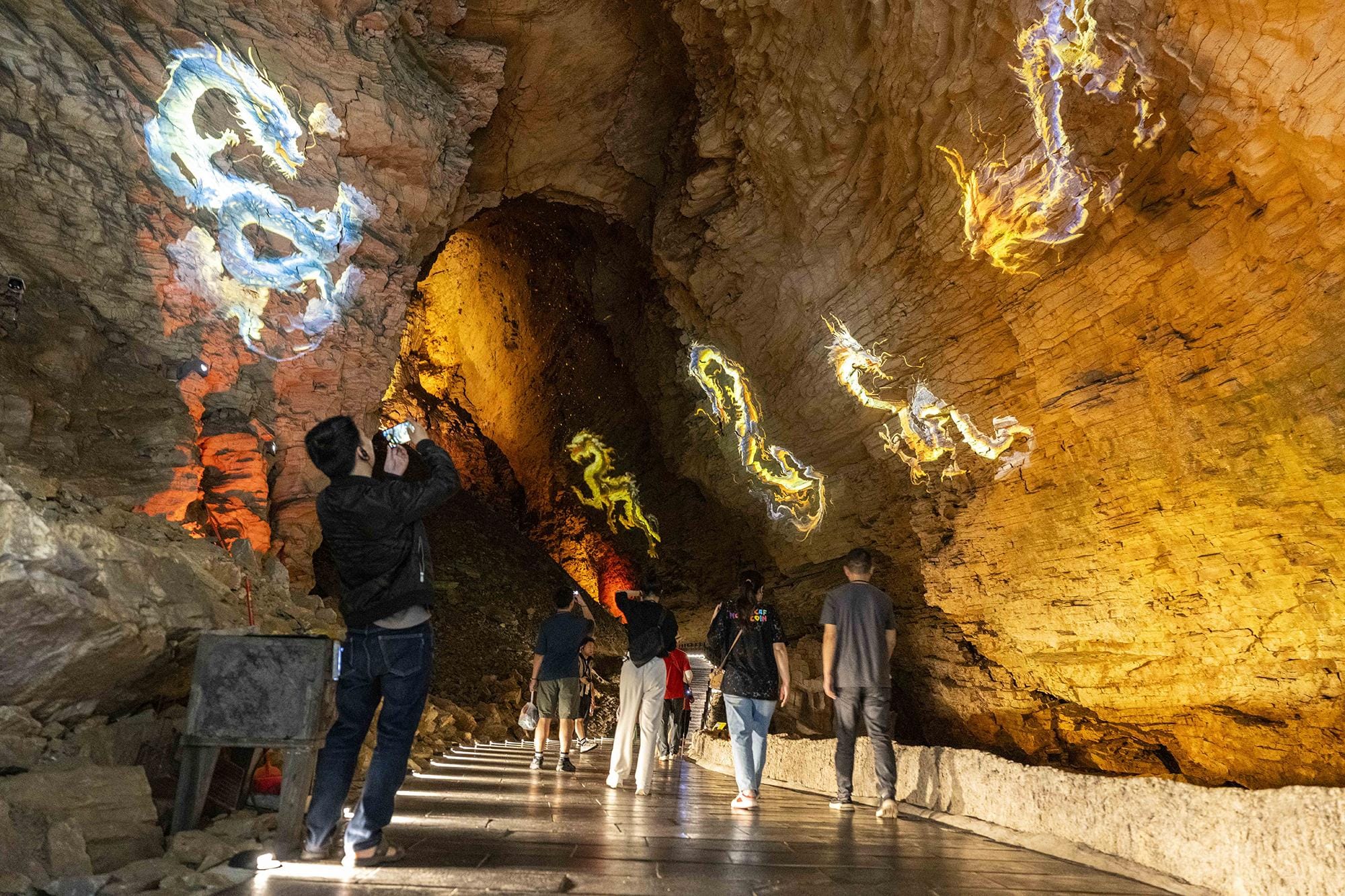 The Definitive Guide To Huanglong Cave: Navigating Zhangjiajie’s Subterranean Empire 1 Huanglong Cave