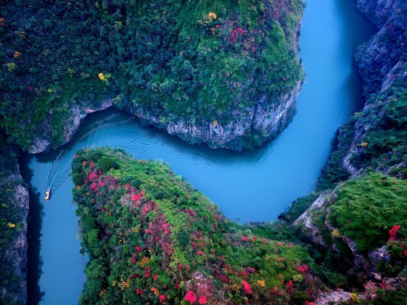 Yangtze River Cruise: The Complete Guide To China'S Legendary Journey