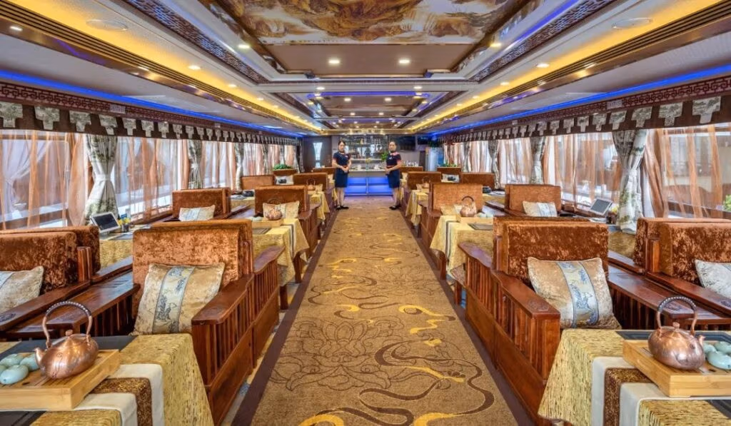 Guilin Li River Cruise: 3-Star Vs 4-Star – An Expert Guide 4 Guilin Li River Cruise: 3-Star Vs 4-Star – An Expert Guide