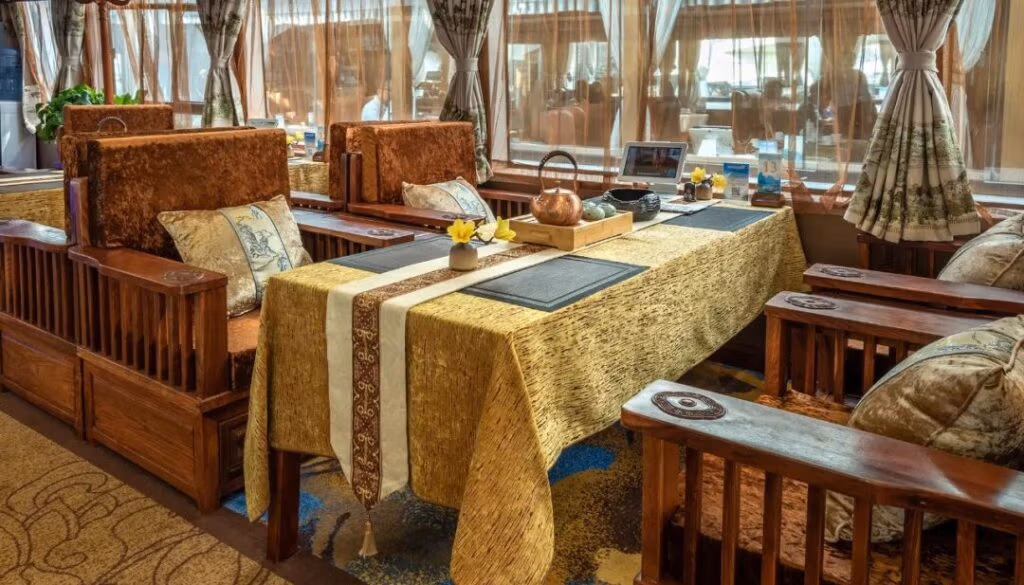 Guilin Li River Cruise: 3-Star Vs 4-Star – An Expert Guide 5 Guilin Li River Cruise: 3-Star Vs 4-Star – An Expert Guide