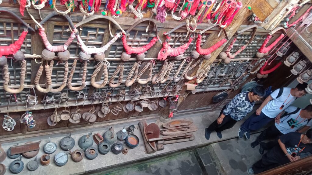 Weishan Ancient Town: Sights, Food &Amp; Day Trip From Dali 10 Residence Of Miss Liang