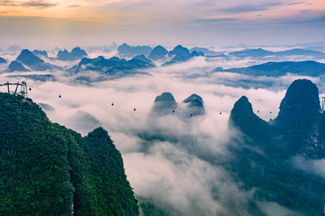 Ruyi Peak - Cable Cars &Amp; Yuanbao Peak
