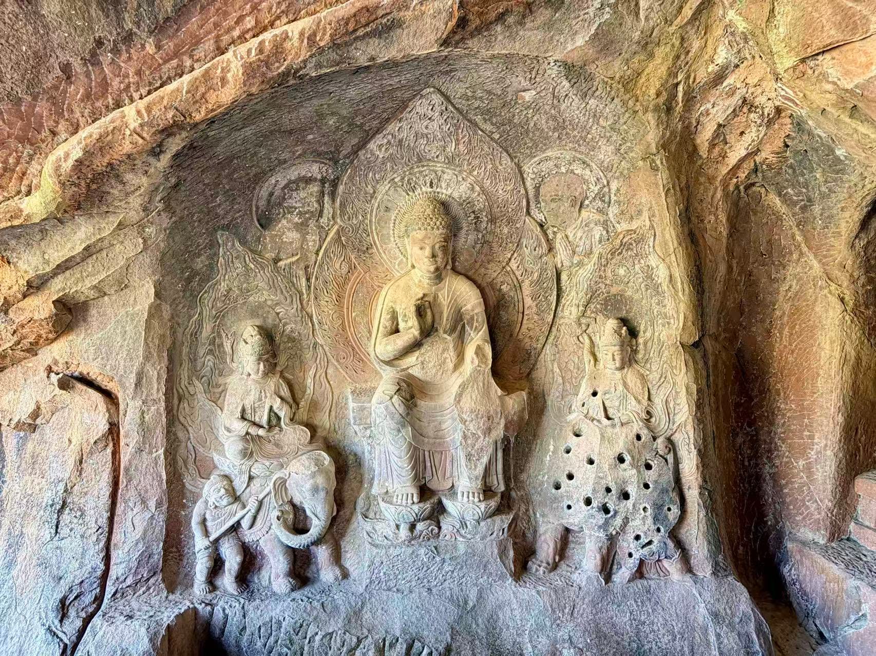 Shizhongshan Grottoes At Shibaoshan: All In One Guide 11 Shizhongshan Grottoes - No.4