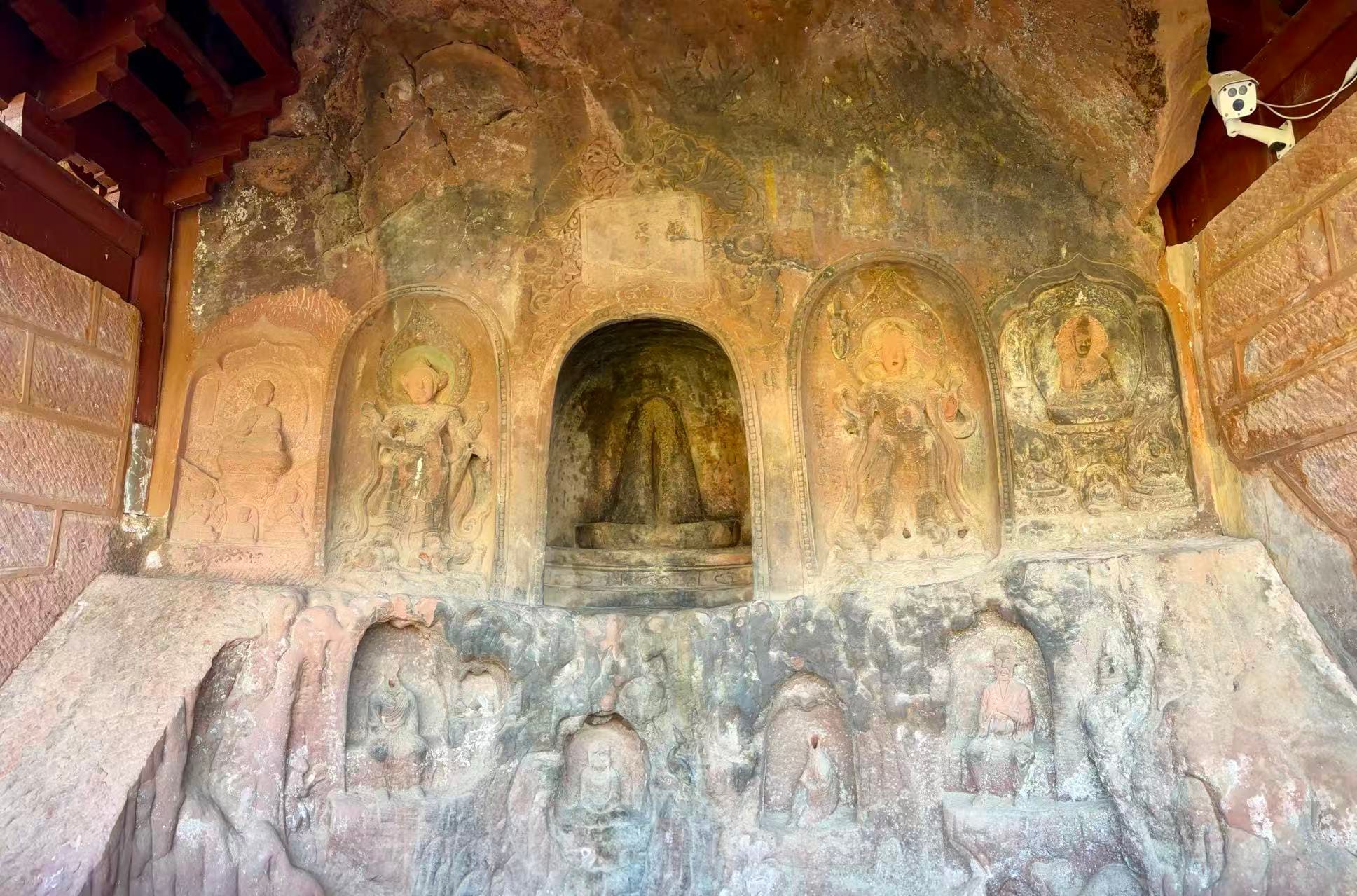 Shizhongshan Grottoes At Shibaoshan: All In One Guide 4 Shizhongshan Grottoes - No.8
