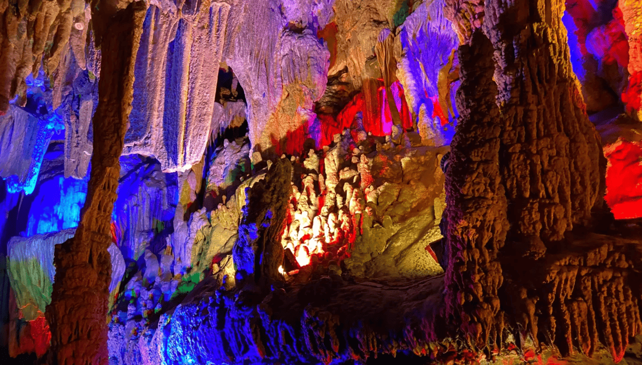 Silver Cave - Preaching Buddha