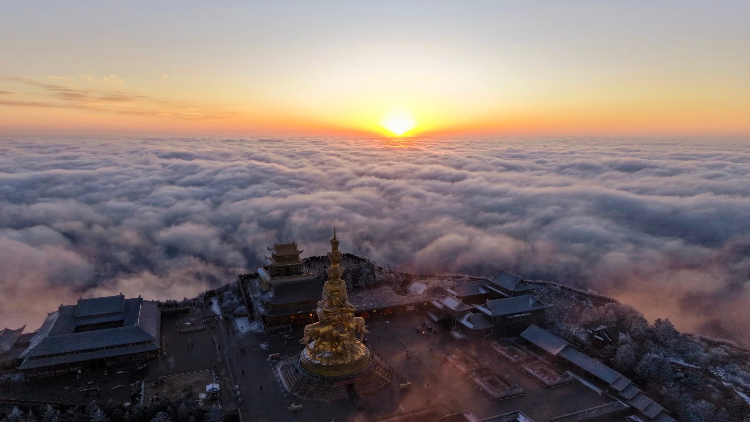 Mount Emei Travel Guide: Tickets, Fees &Amp; All Routes 15 Sunrise And Sea Of Clouds At Mount Emei