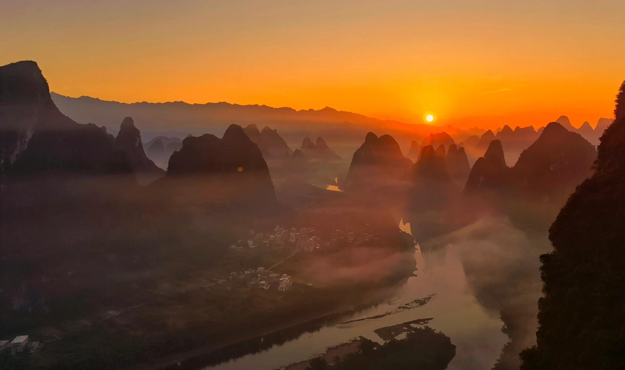 Sunrise At Xianggong Mountain