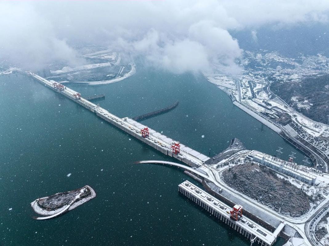 Three Gorges Dam - Winter
