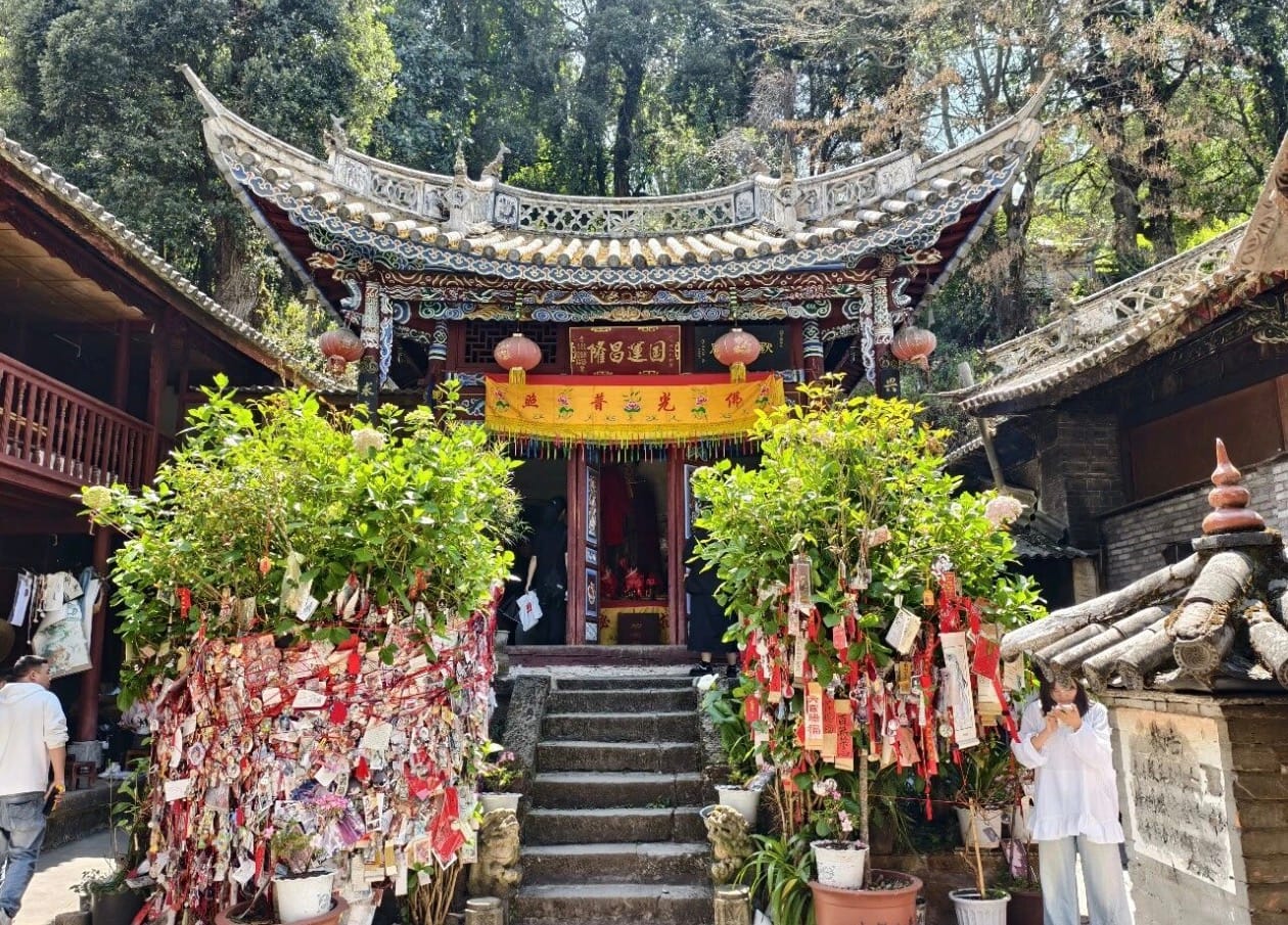 Weibao Mountain (Weibaoshan): Taoist Temples, Walking Routes And What To Skip 8 Weishan Mountain Taizi Hall