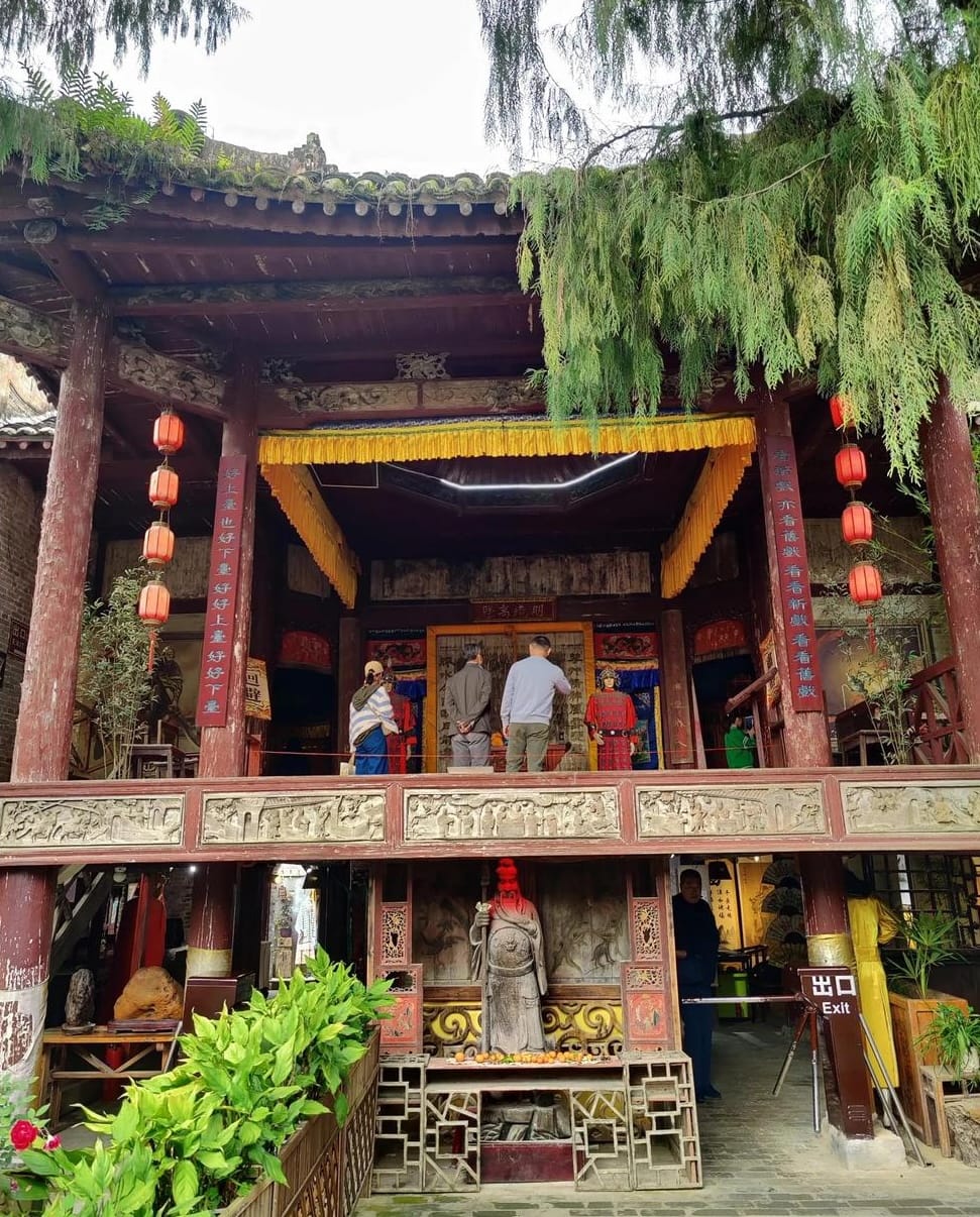 Xingping Travel Guide: Both Riverbanks, Ferries &Amp; What To Do 5 Xingping Ancient Town Wannian Stage