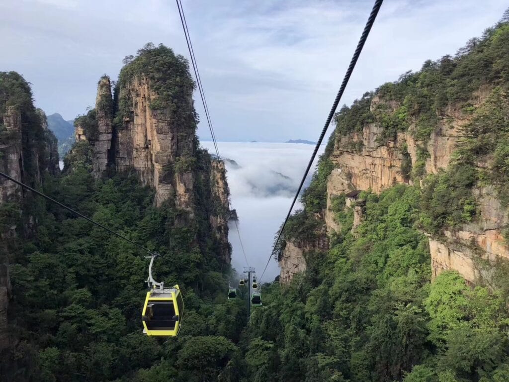 Yangjiajie Vs Huangshizhai: Which Zhangjiajie Area To Pick 11 Yangjiajie Cable Car