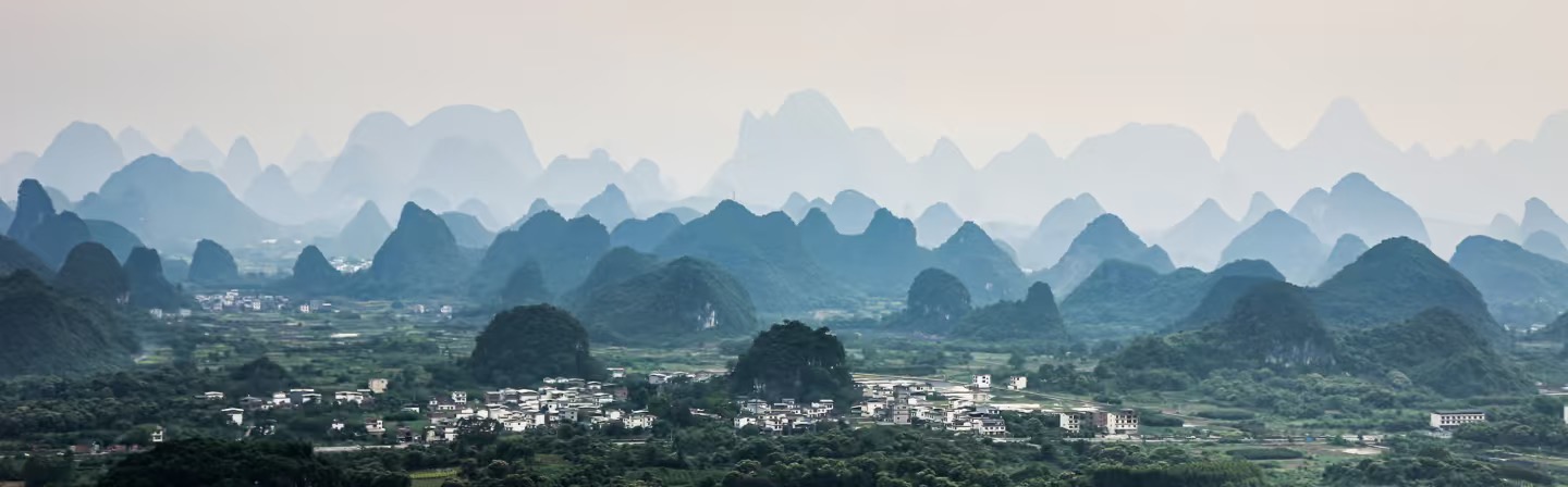 Yangshuo Qianli Jiangshan Tu