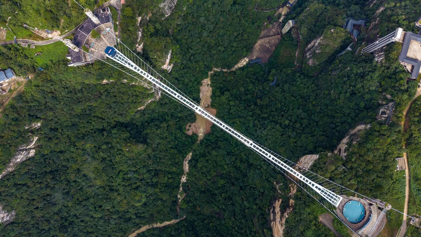 Zhangjiajie Grand Canyon Glass Bridge