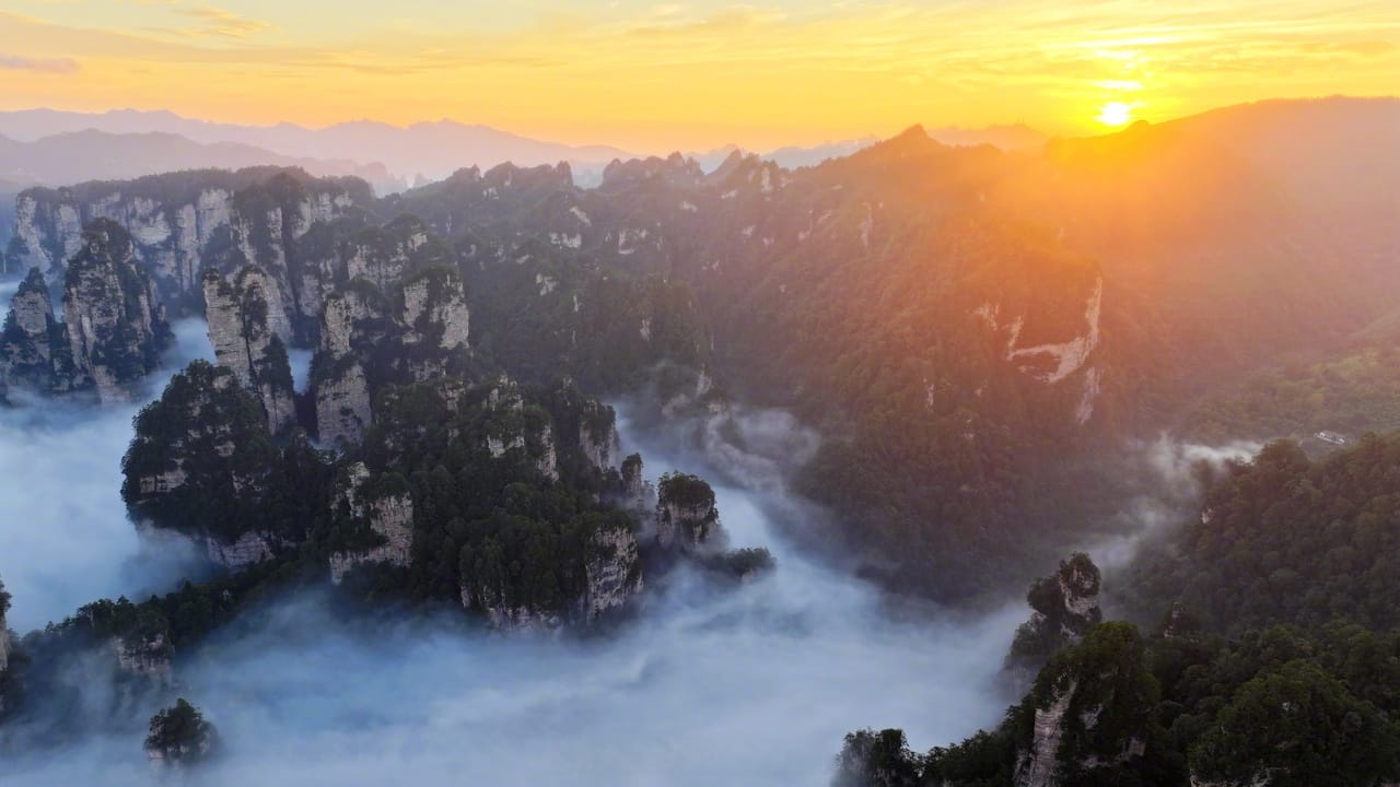 Zhangjiajie, Yaozizhai, Sunrise And A Sea Of Clouds