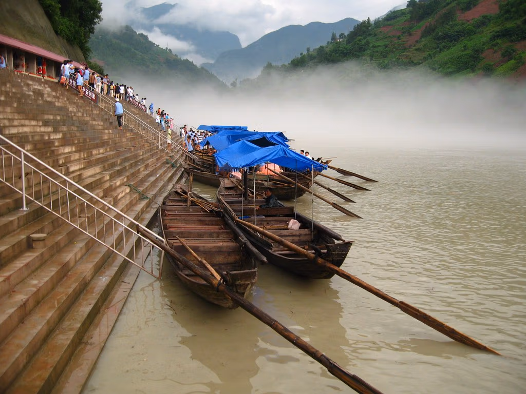 Exploring The Three Gorges: A Journey Through China’s Majestic Heart 6 Exploring The Three Gorges: A Journey Through China’s Majestic Heart