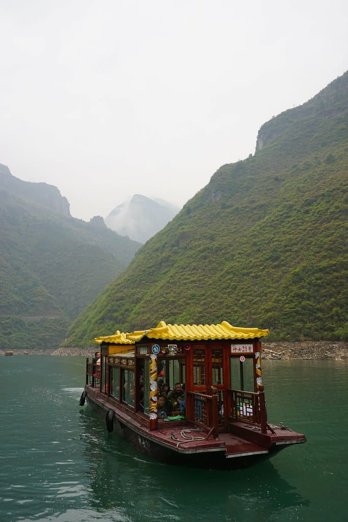 Yangtze River Cruise: The Complete Guide To China'S Legendary Journey