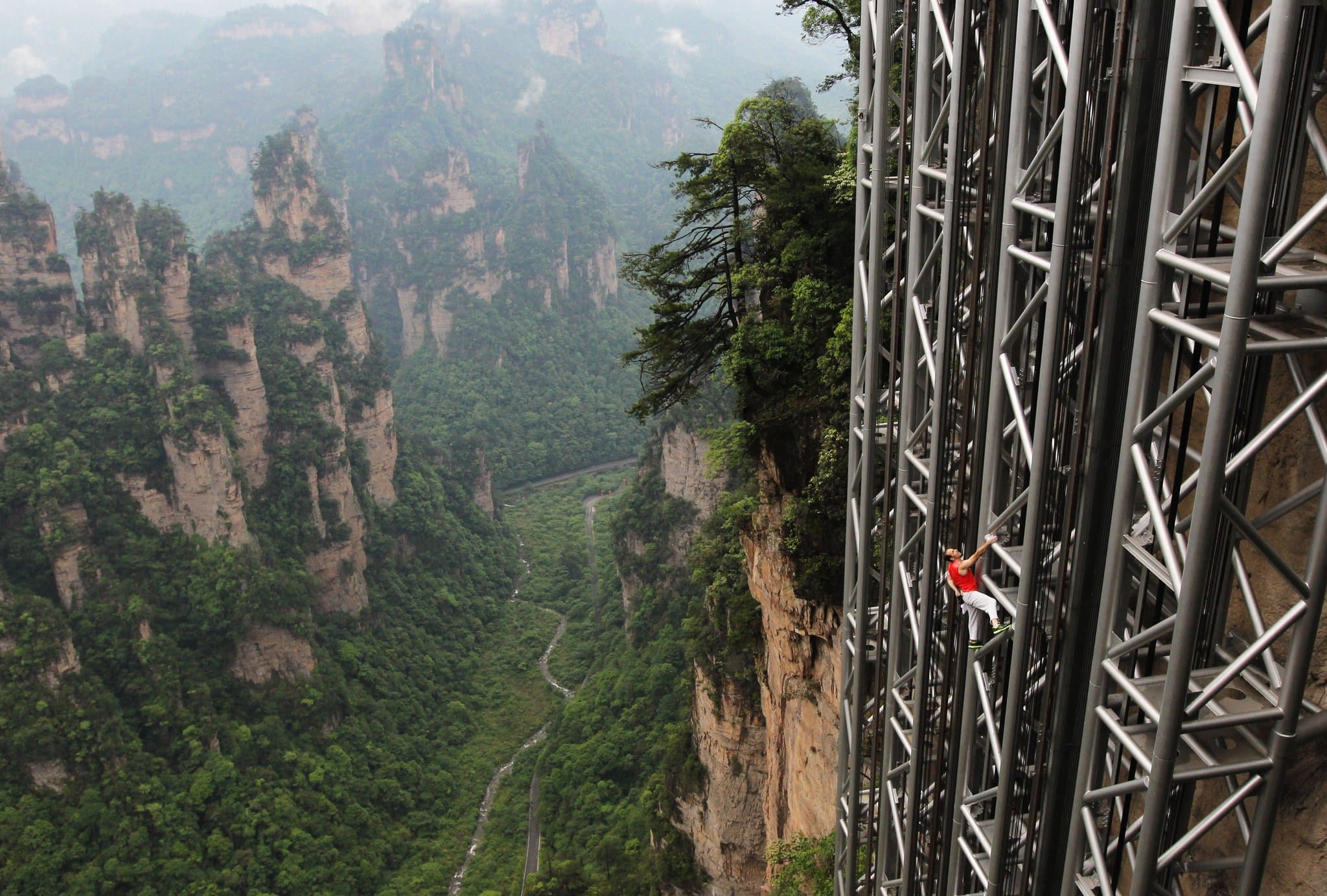 Bailong Elevator Of Zhangjiajie: Ascending The Heavens – The Expert'S Guide