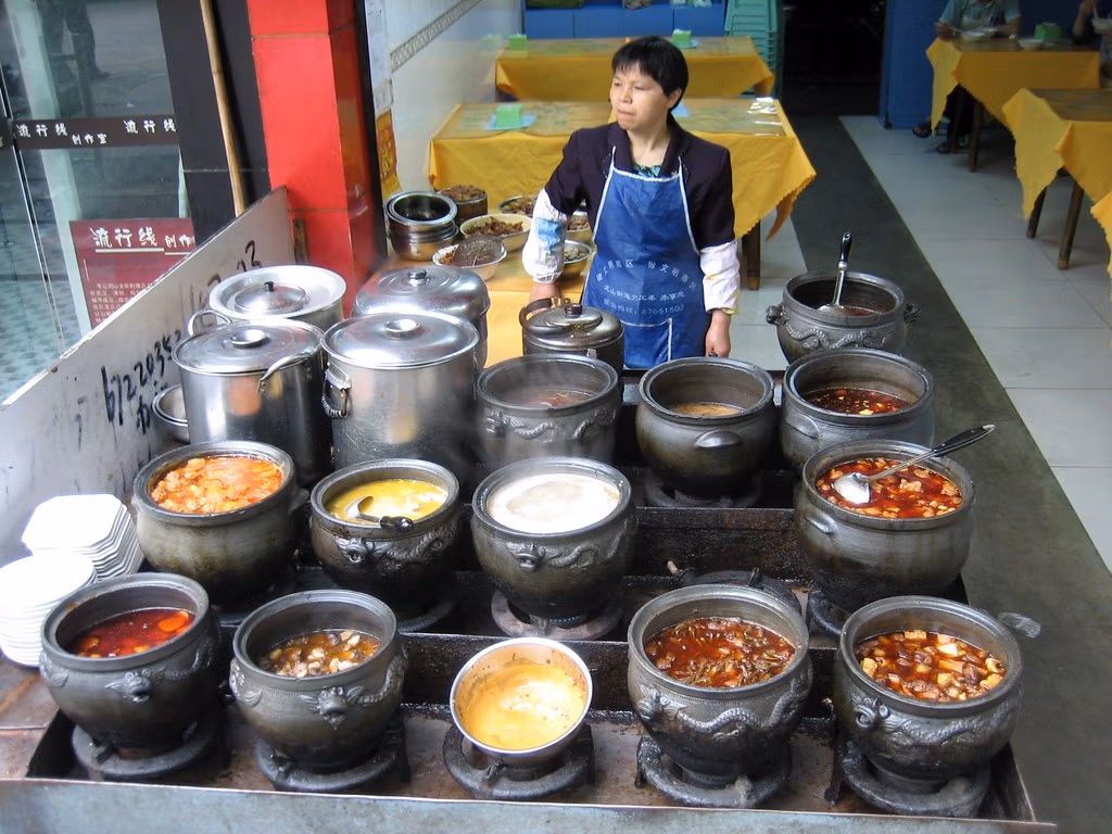 Chongqing: Complete Insider'S Guide To China'S 8D Magic City 18 Chongqing: Complete Insider'S Guide To China'S 8D Magic City
