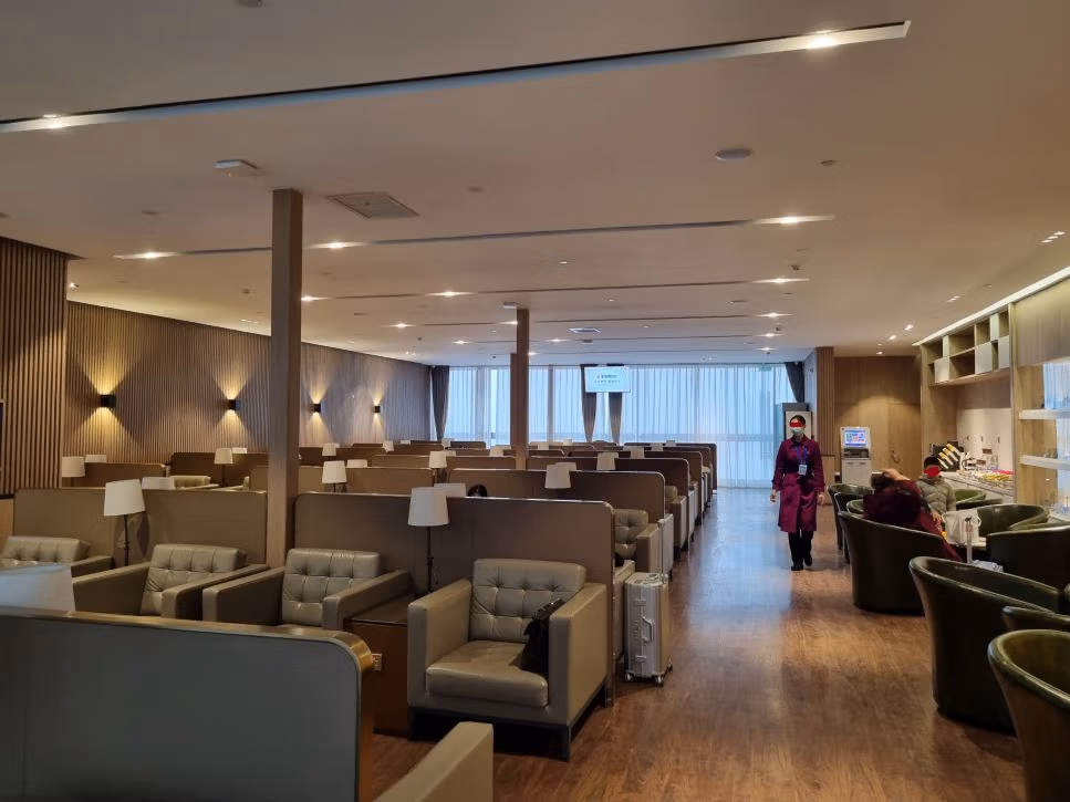 Chsr-Business-Class-Beijing-South-Lounge