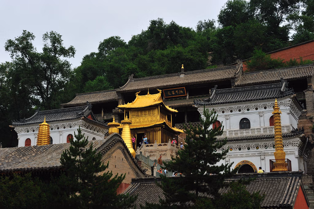 Top 10 Mountains In China: Majestic Peaks You Must Explore 14 Top 10 Mountains In China: Majestic Peaks You Must Explore